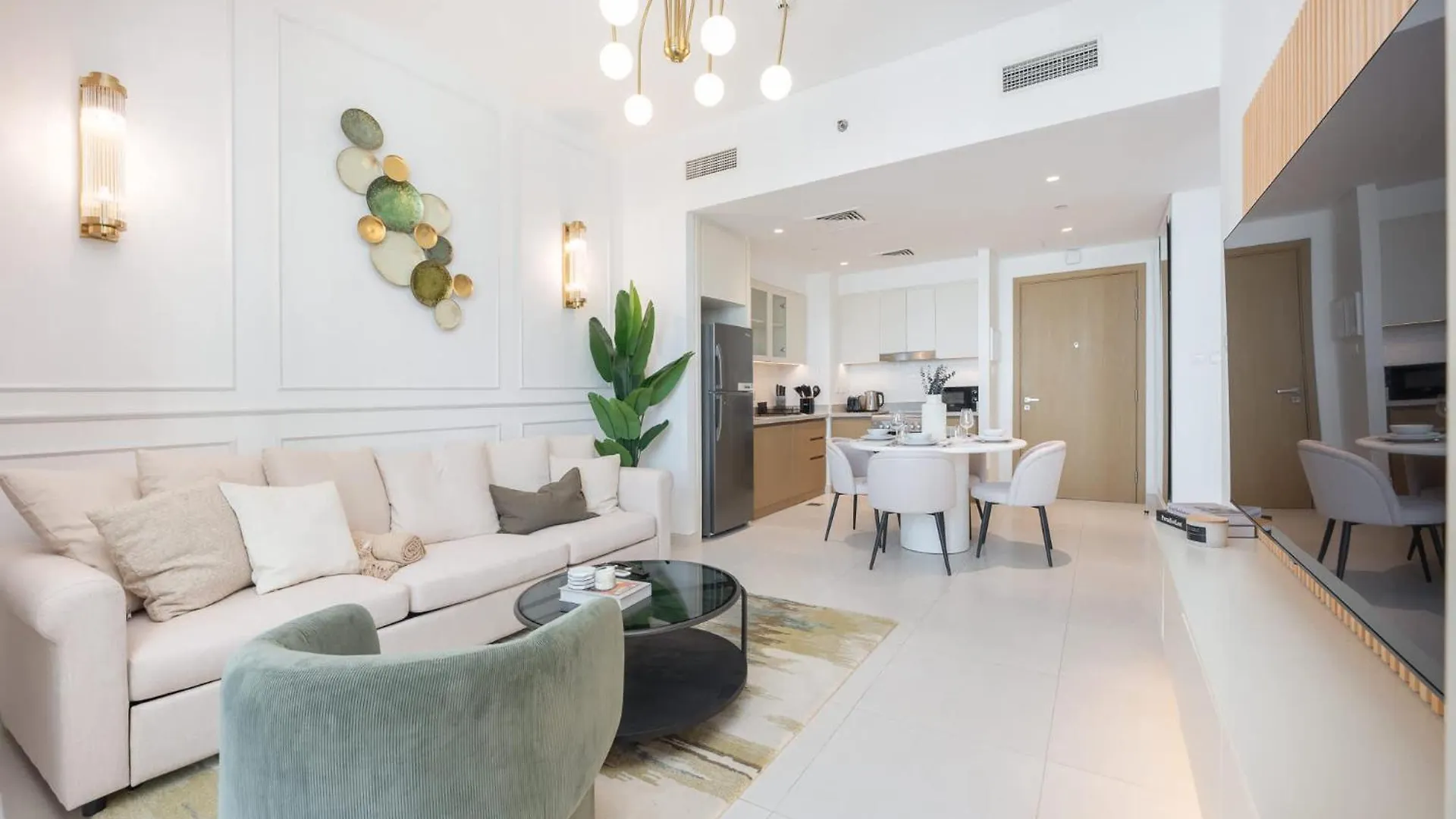 Modern 1-Bedroom Escape - Comfort Meets Style Dubai
