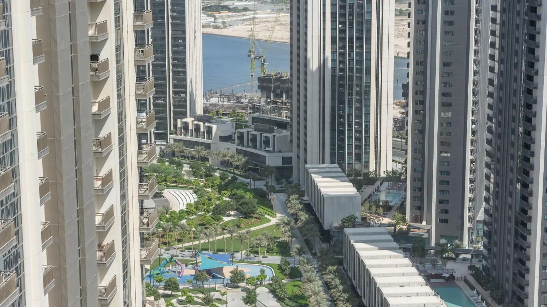 Modern 1-Bedroom Escape - Comfort Meets Style Dubai 0*,  United Arab Emirates