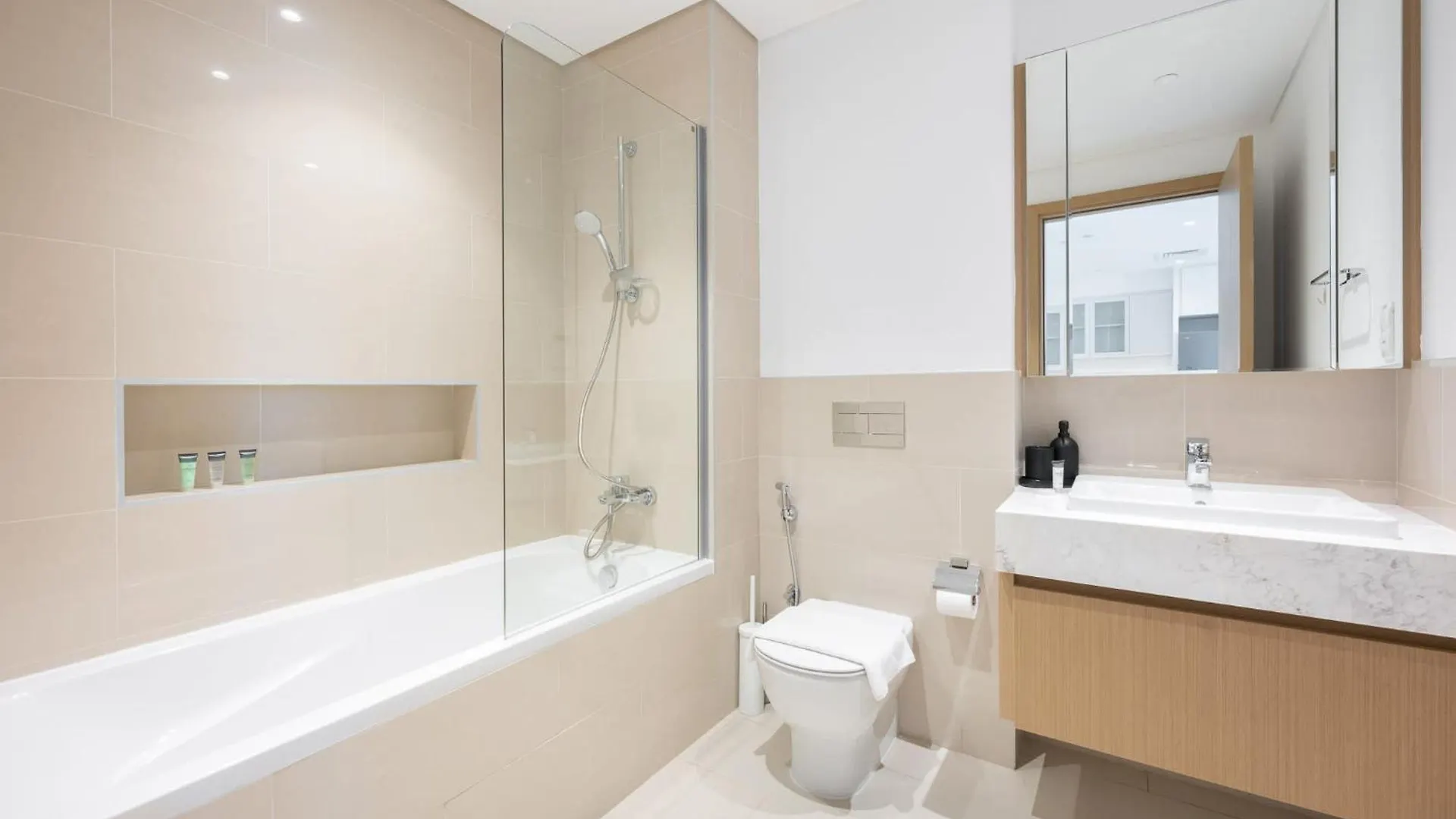Modern 1-Bedroom Escape - Comfort Meets Style Dubai United Arab Emirates
